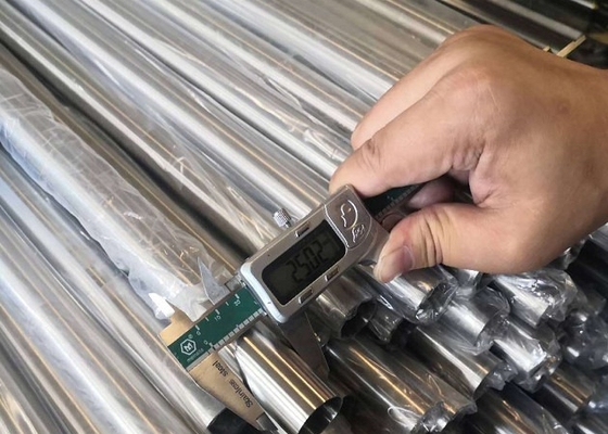 0.3-5mm Round Steel Seamless Tube 5.8m-6m SUS 201 With Alkali Resistance For Industry